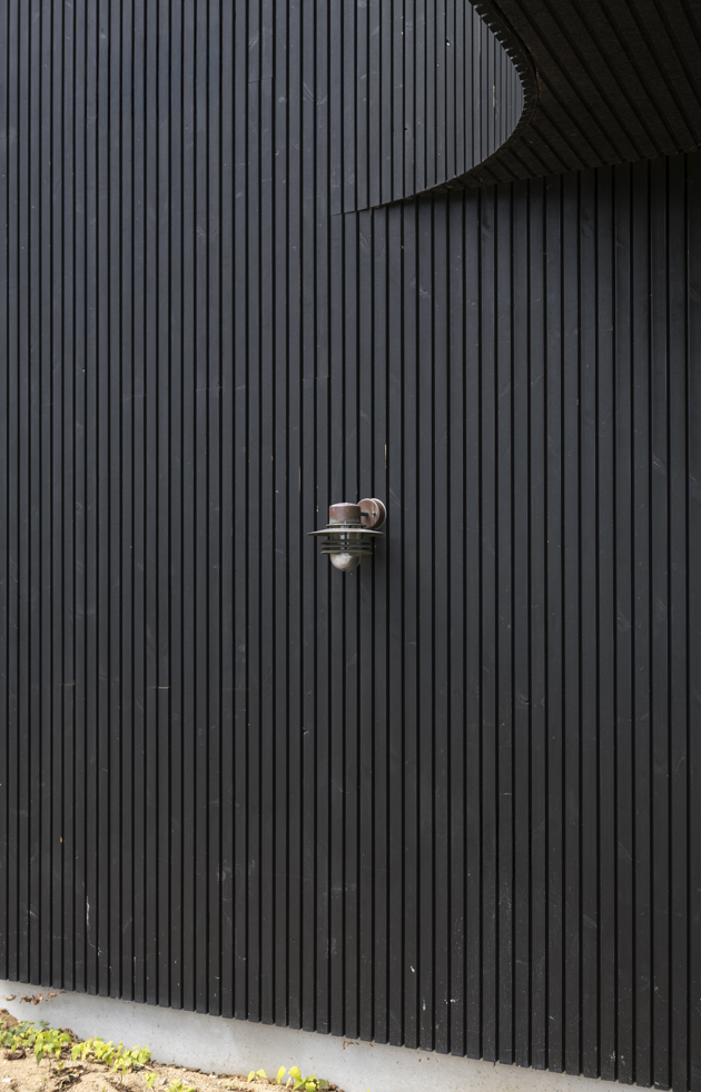 L1000081