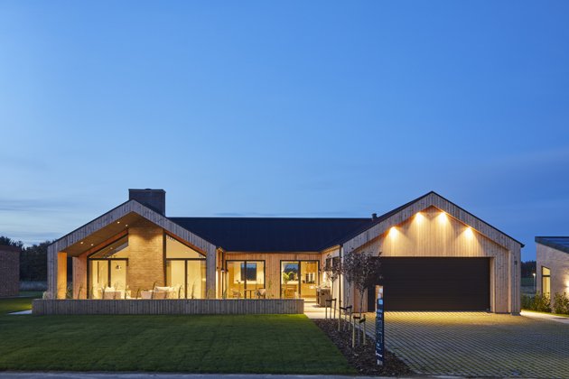 Eurodan Huse 24.10.23. Aften Funder Trindkær 09 V06